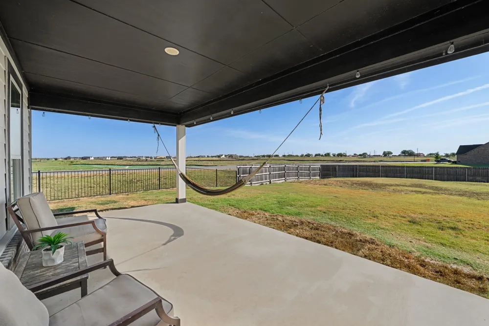 107 Red Cliff Court Rhome, TX 76078