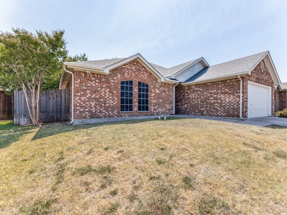 420 Marsha Street Saginaw, TX 76179