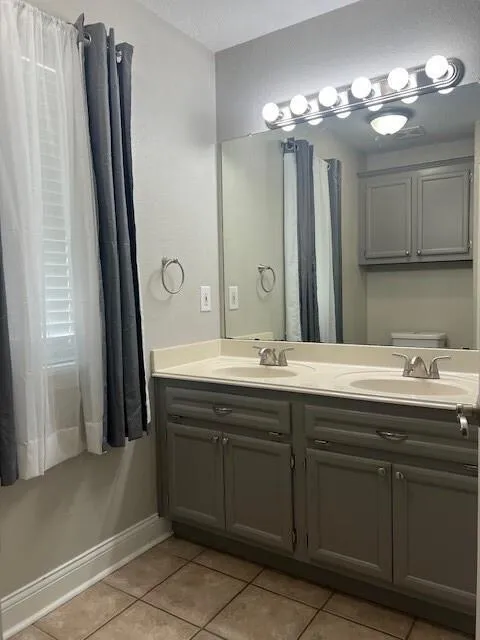 2927 30th Avenue Texas City, TX 77590