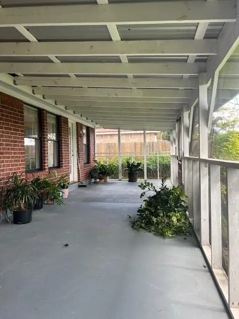 2927 30th Avenue Texas City, TX 77590