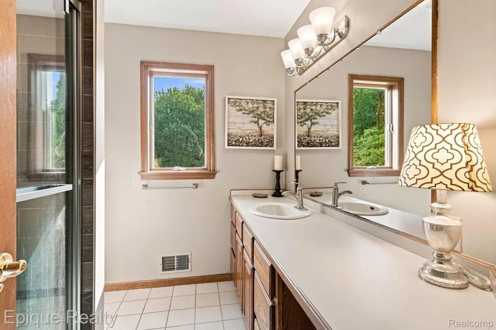 11315 Lippincott Boulevard E Davison Township, MI 48423