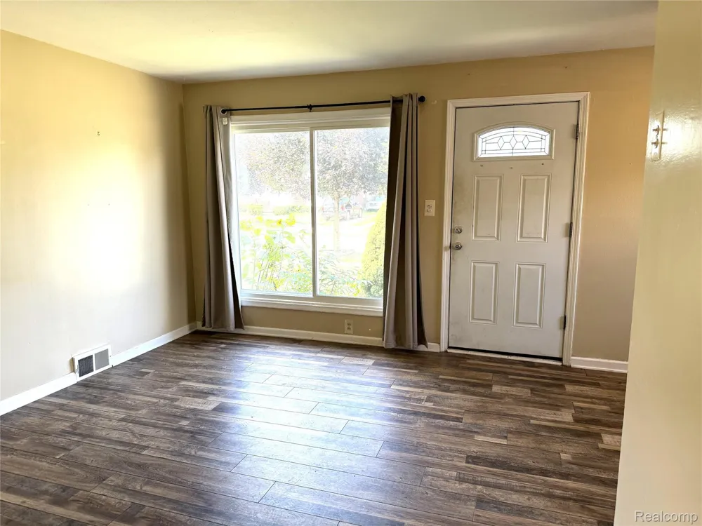 1839 Ackley Avenue Westland City, MI 48186