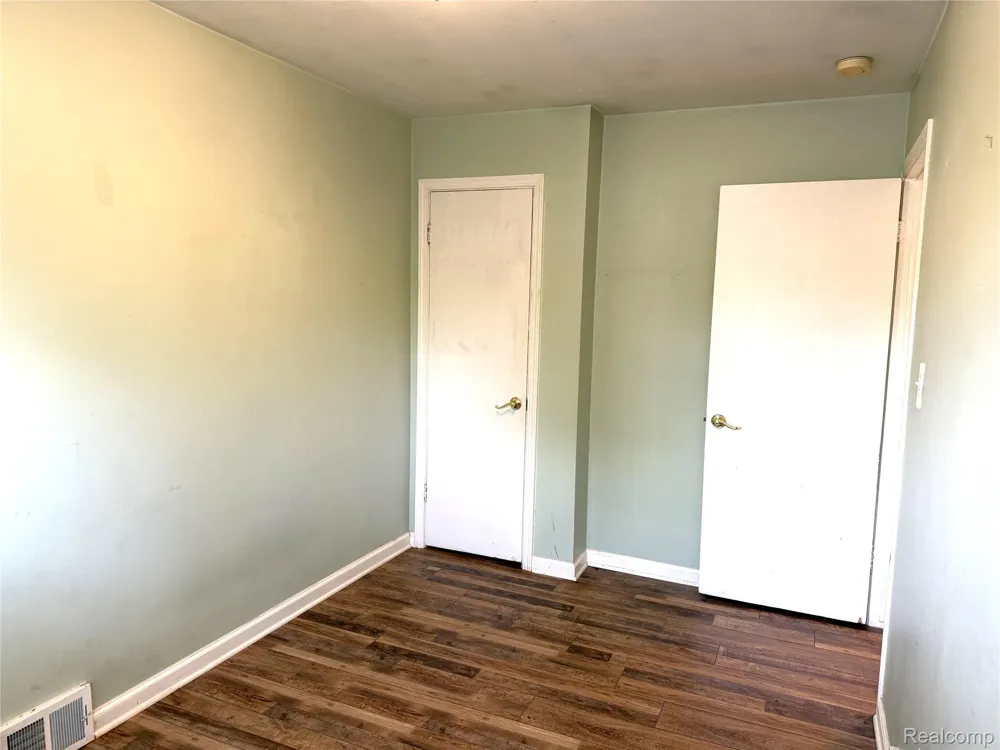 1839 Ackley Avenue Westland City, MI 48186