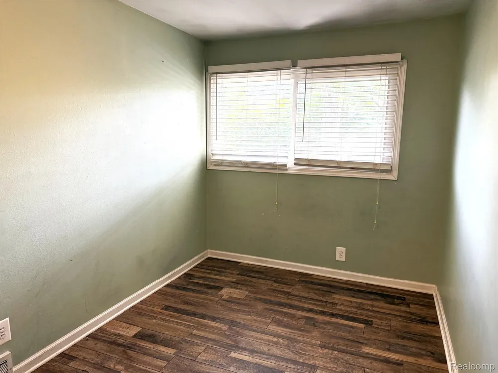 1839 Ackley Avenue Westland City, MI 48186