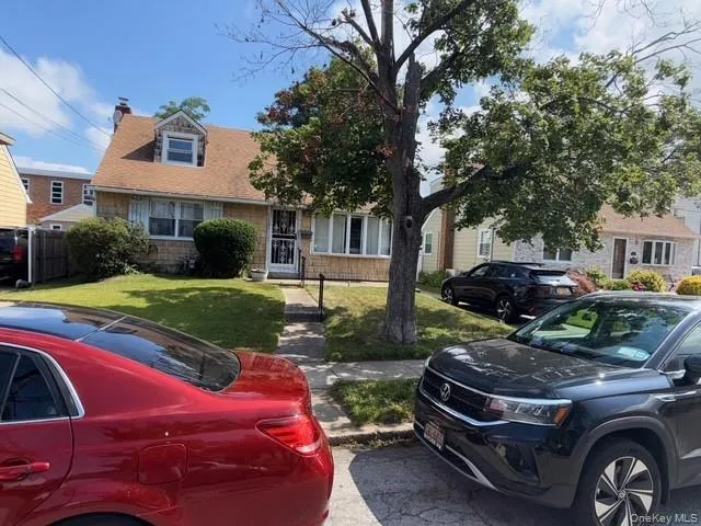 35 Marlow Road Valley Stream, NY 11580
