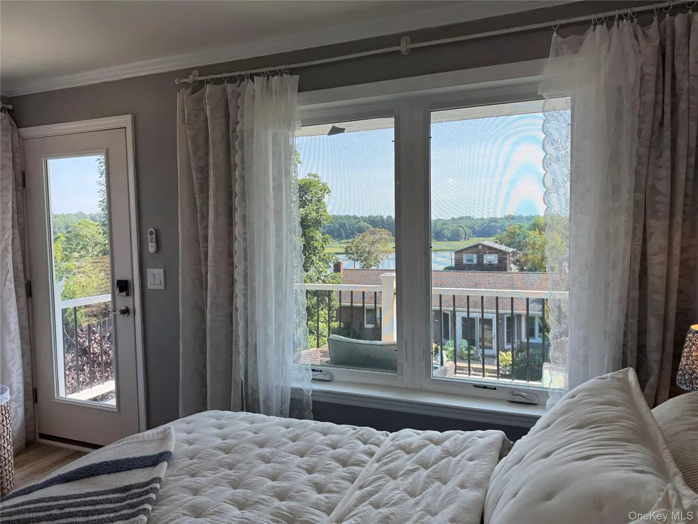 119 Whittier Drive Kings Park, NY 11754