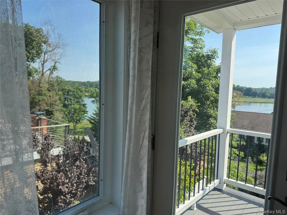 119 Whittier Drive Kings Park, NY 11754
