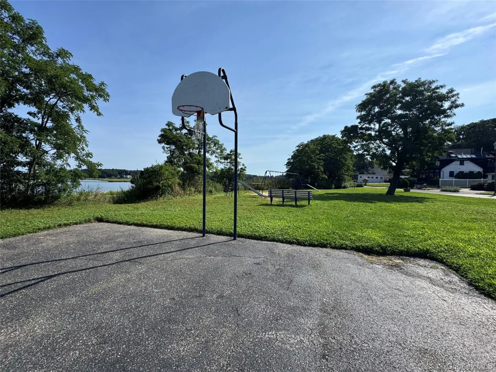 119 Whittier Drive Kings Park, NY 11754
