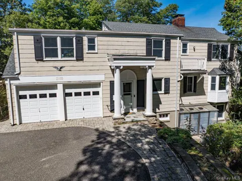 105 Laurel Lane