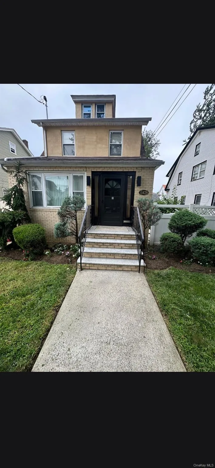 11428 175th Street Saint Albans, NY 11434