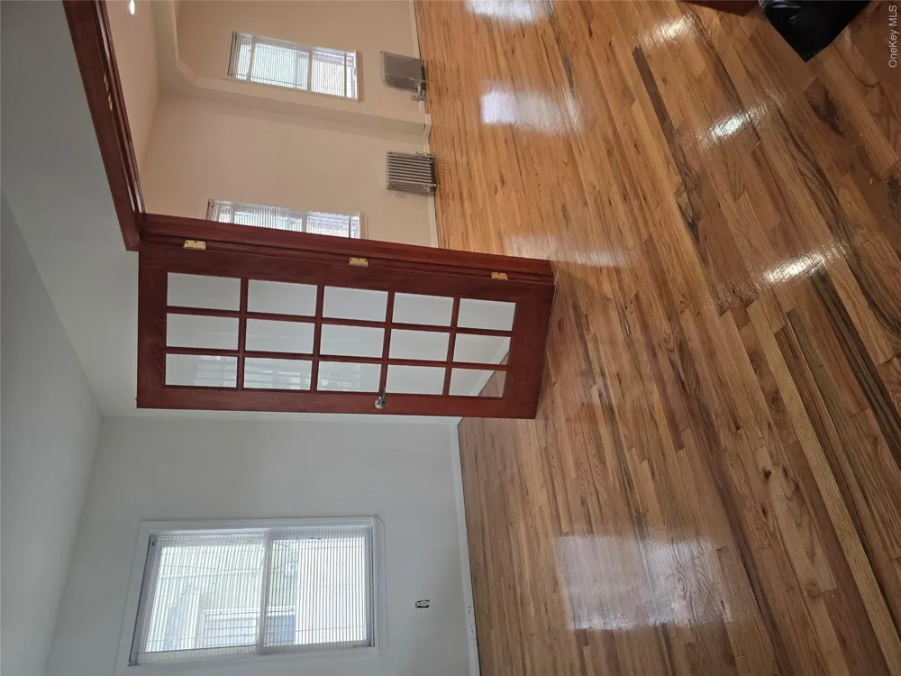 11428 175th Street Saint Albans, NY 11434