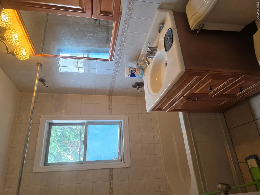 11428 175th Street Saint Albans, NY 11434