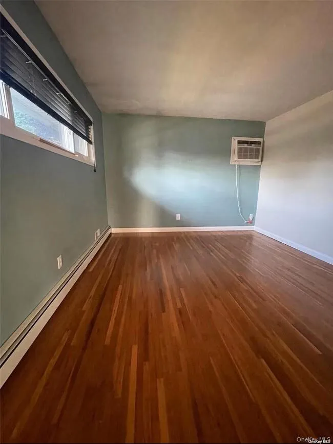 11 Ida Avenue Hicksville, NY 11801