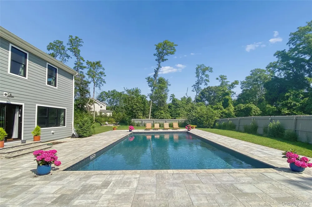 3225 Stanley Road Mattituck, NY 11952