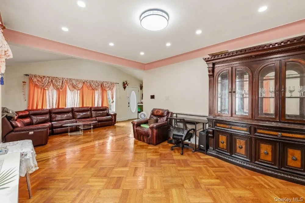 1667 E 51st Street Brooklyn, NY 11234