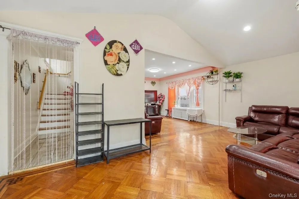 1667 E 51st Street Brooklyn, NY 11234