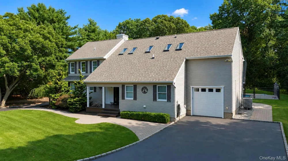 98 Echo Avenue Miller Place, NY 11764