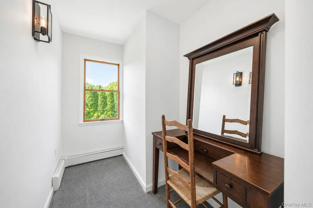 98 Echo Avenue Miller Place, NY 11764