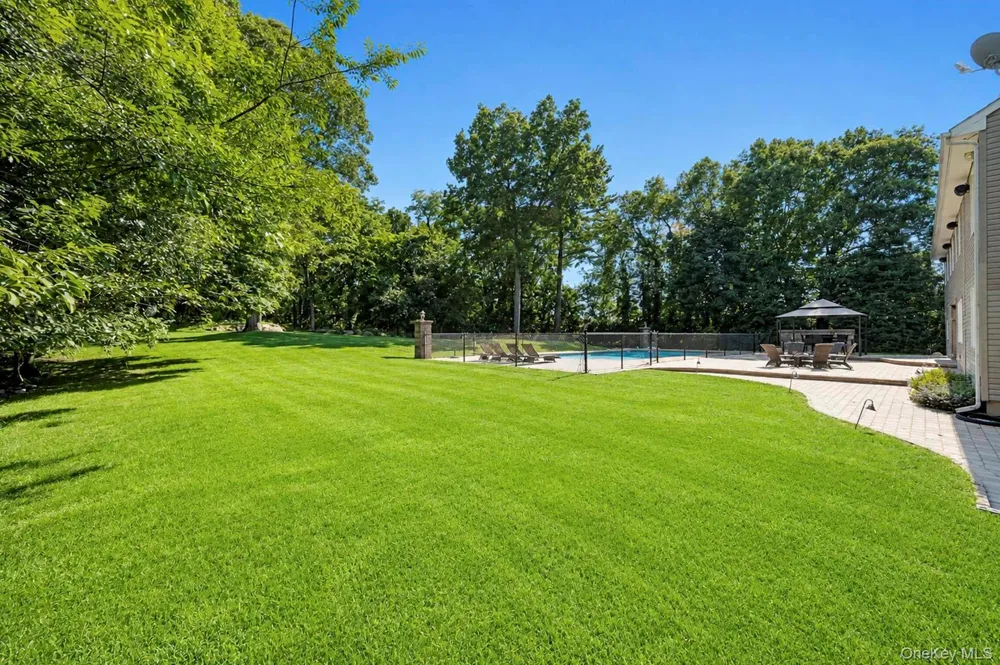 98 Echo Avenue Miller Place, NY 11764