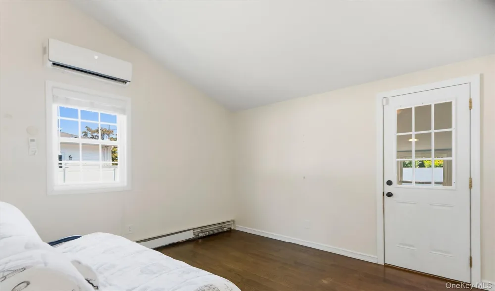 91 Spruce Avenue West Islip, NY 11795