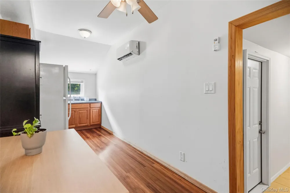 91 Spruce Avenue West Islip, NY 11795