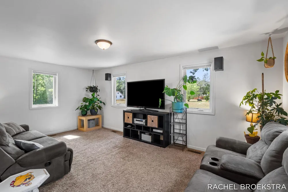 615 6th Street Baldwin, MI 49304