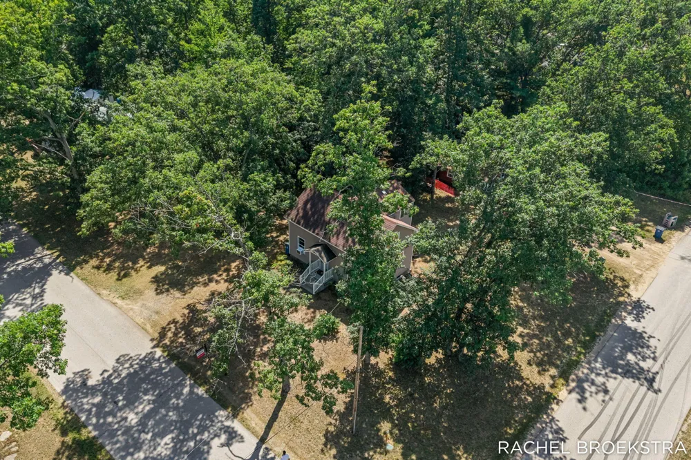 615 6th Street Baldwin, MI 49304