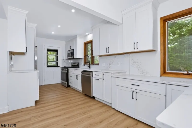 475 West Brook Ringwood, NJ 07456