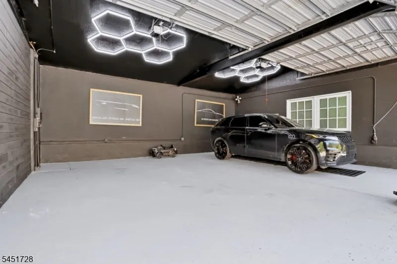 475 West Brook Ringwood, NJ 07456