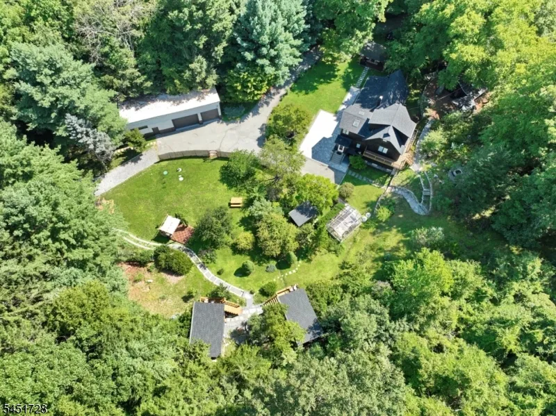 475 West Brook Ringwood, NJ 07456