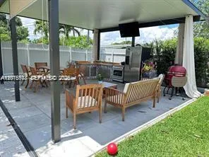 6174 W 14th Ct #1 Hialeah, FL 33012