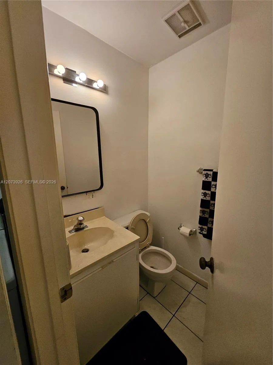 9840 NW 9th Ct #9840 Plantation, FL 33324