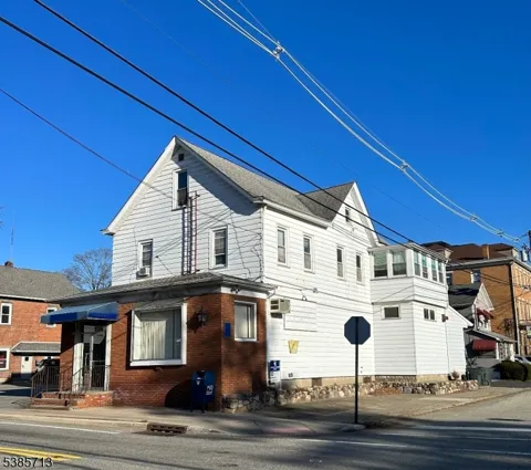 636 Ringwood Ave