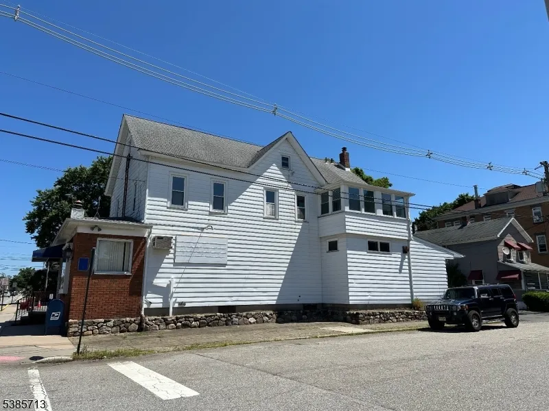636 Ringwood Ave Wanaque, NJ 07465