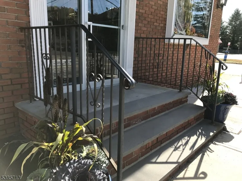 636 Ringwood Ave Wanaque, NJ 07465