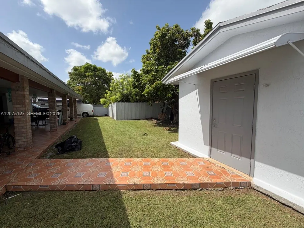 15322 SW 144th Pl Miami, FL 33177