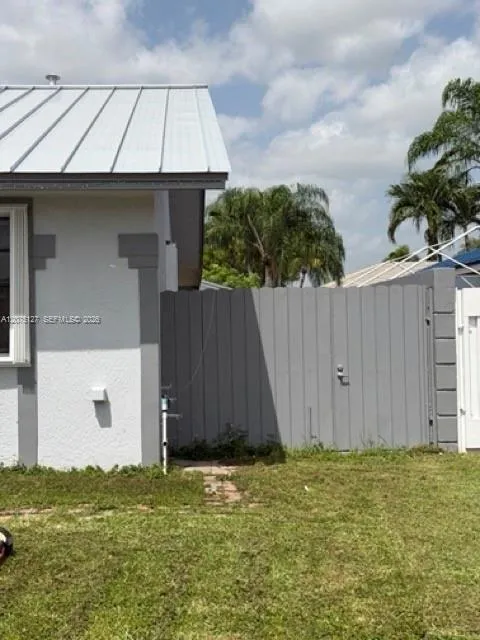 15322 SW 144th Pl Miami, FL 33177