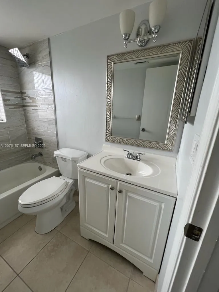 10112 Twin Lakes Dr #11-E Coral Springs, FL 33071