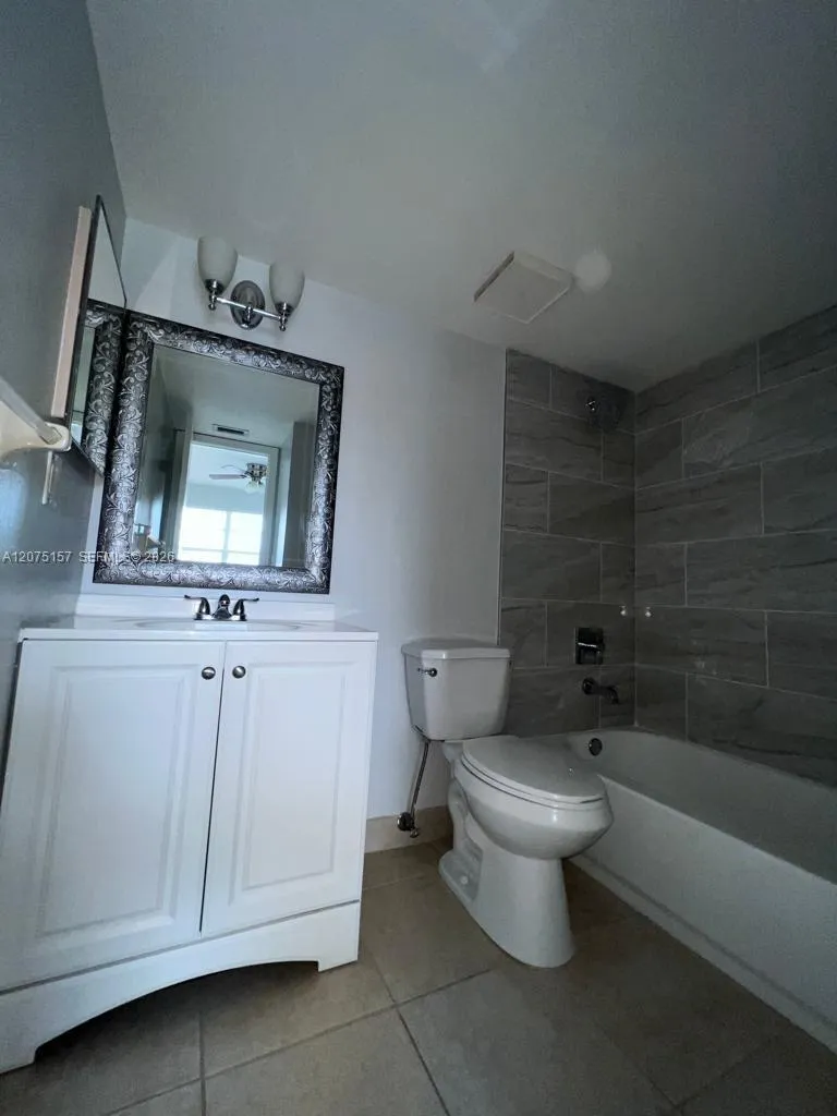 10112 Twin Lakes Dr #11-E Coral Springs, FL 33071