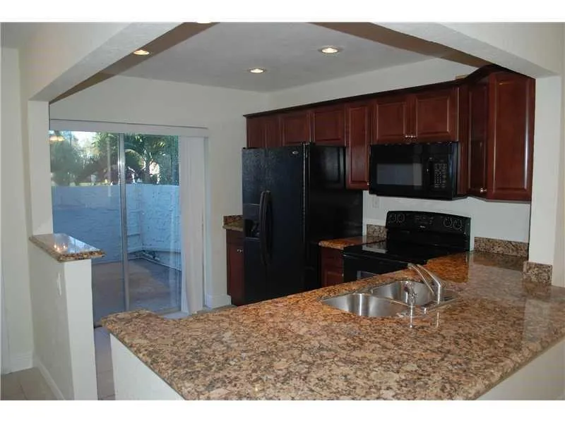 6557 NW 99th Avenue Tamarac, FL 33321
