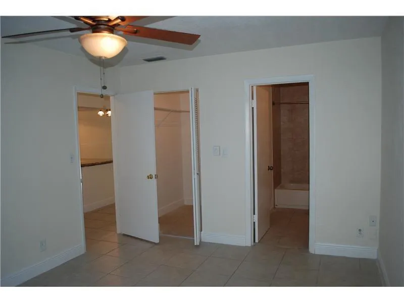 6557 NW 99th Avenue Tamarac, FL 33321