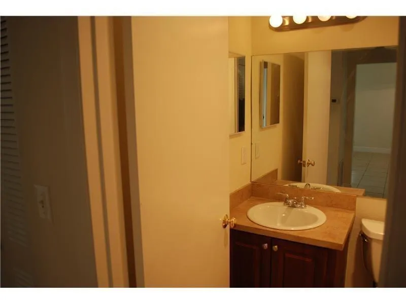 6557 NW 99th Avenue Tamarac, FL 33321