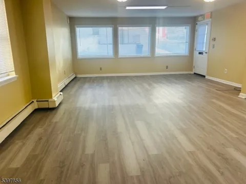 91 Main St