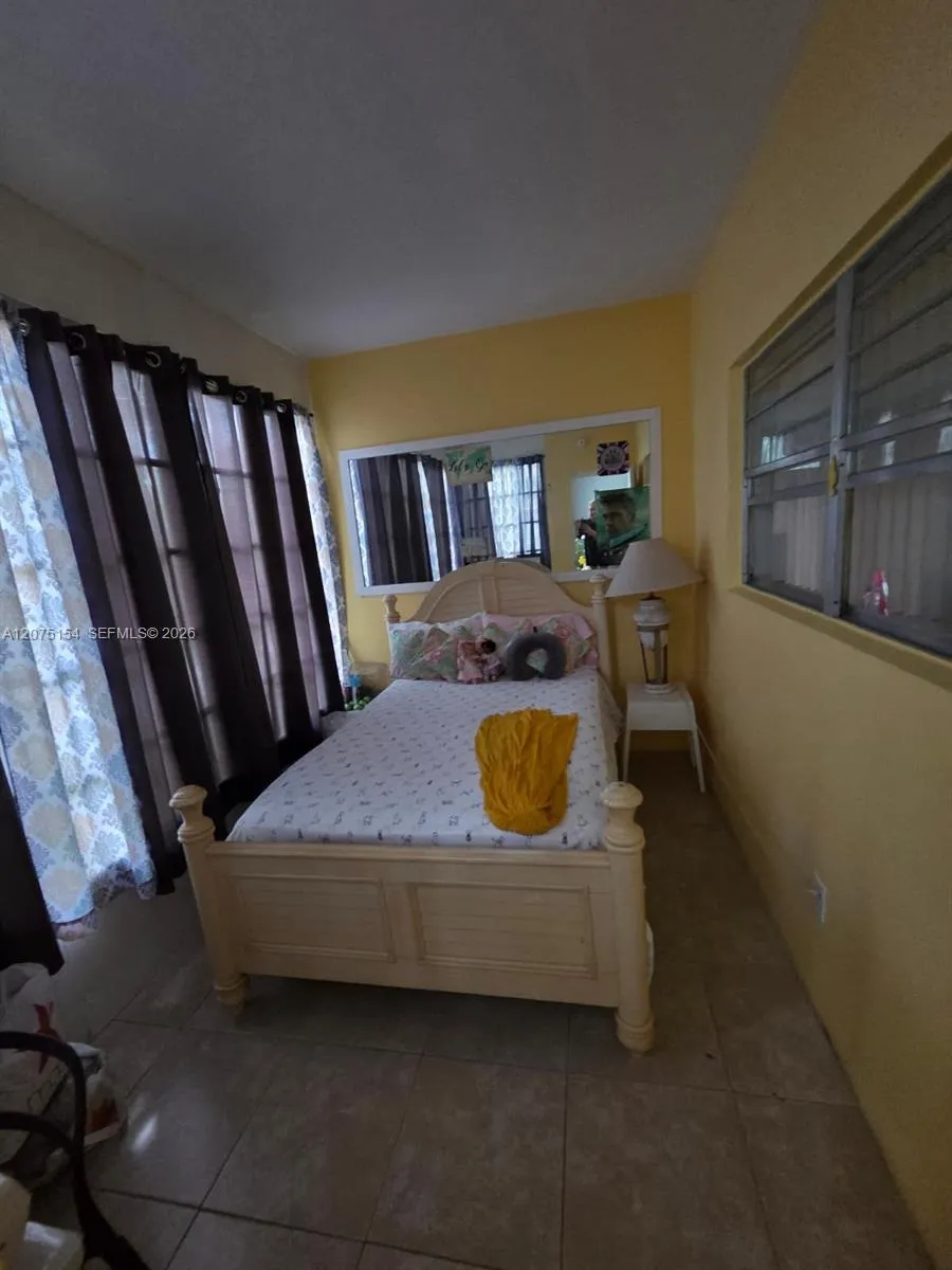 5181 W Oakland Park Blvd #204 Lauderdale Lakes, FL 33313