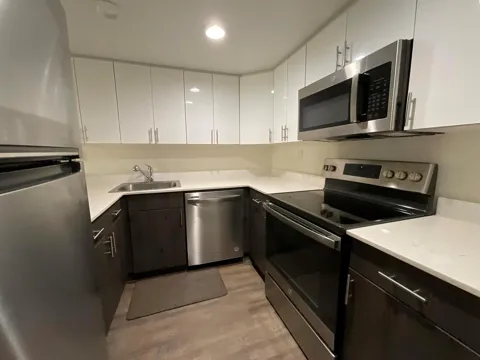 19455 NE 10 AVENUE #3-216