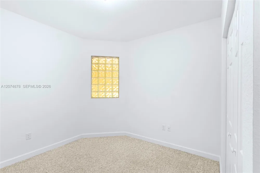 260 NW 109th Ave #204 Miami, FL 33172