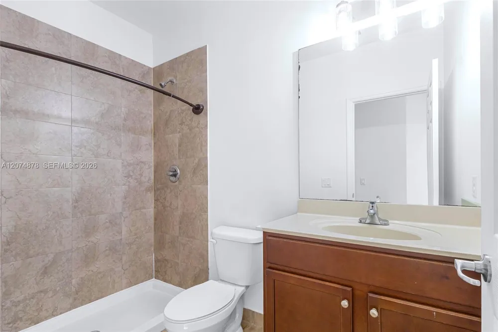 260 NW 109th Ave #204 Miami, FL 33172