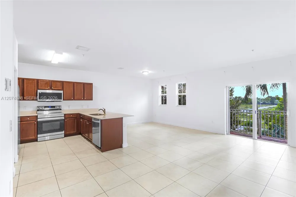 260 NW 109th Ave #204 Miami, FL 33172