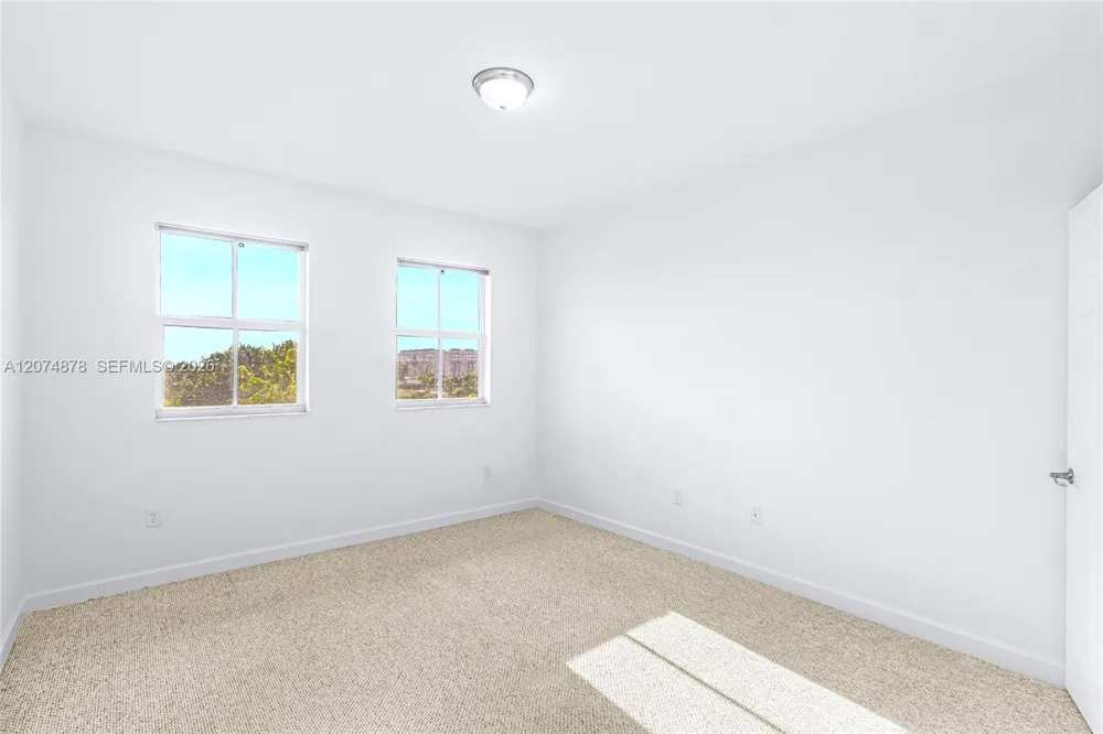 260 NW 109th Ave #204 Miami, FL 33172