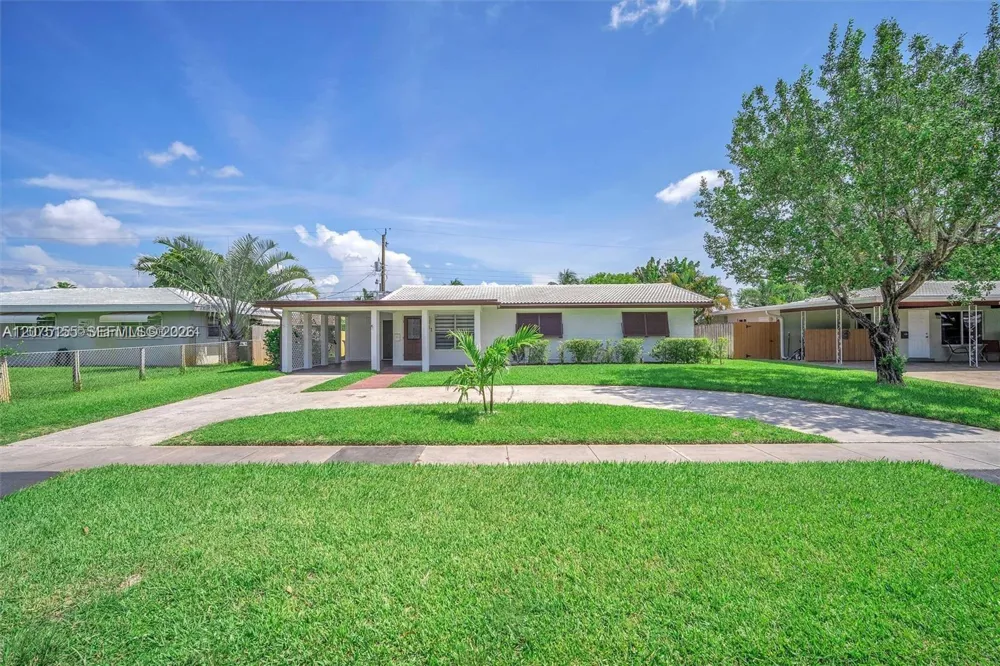 741 NE 8th St Pompano Beach, FL 33060